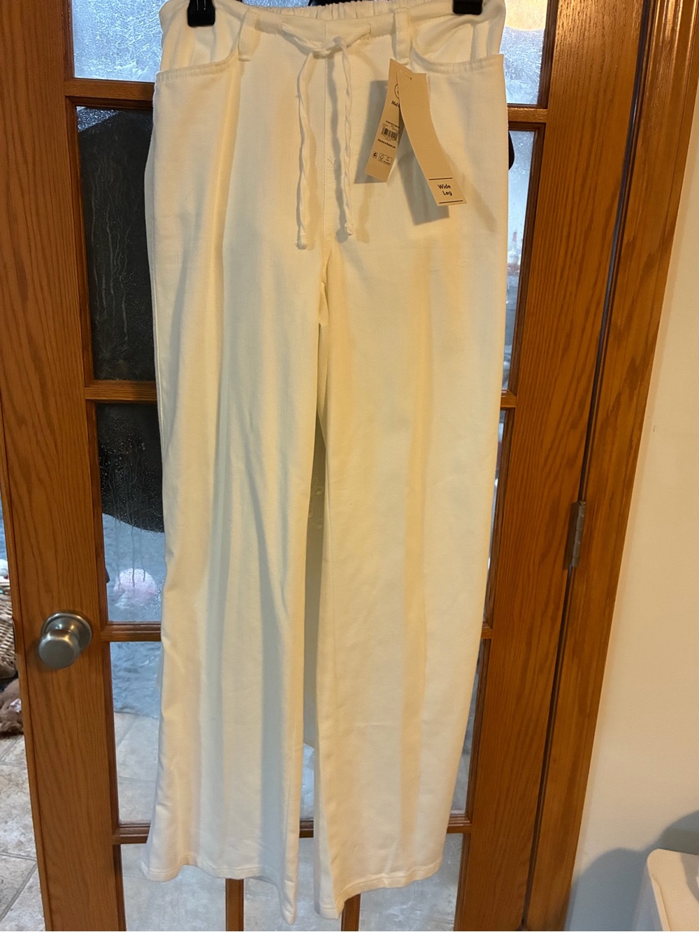 No Boundaries Men's White Drawstring Jogger Pants
